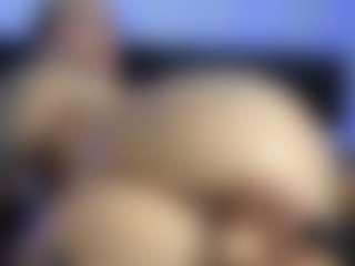 HornyLindzay's Live Sex Cam Show