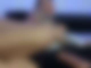 HornyLindzay's Live Sex Cam Show