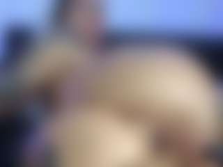 HornyLindzay's Live Sex Cam Show