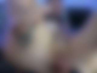 HornyLindzay's Live Sex Cam Show