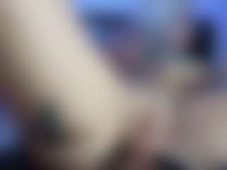 HornyLindzay's Live Sex Cam Show