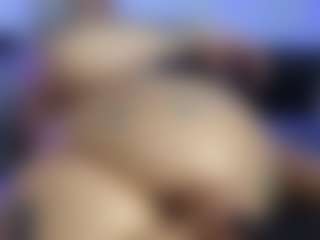 HornyLindzay's Live Sex Cam Show