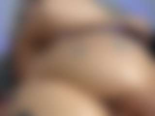 HornyLindzay's Live Sex Cam Show