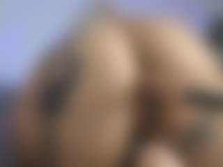 HornyLindzay's Live Sex Cam Show
