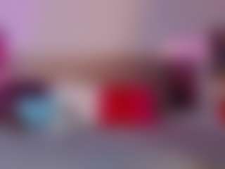Live cam show with Scarlett Horny - Implants on Instabang