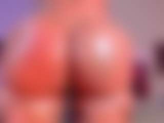 Live cam show with Scarlett Horny - Flexible on Milfs Live