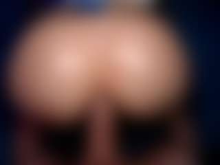 ana-lingus's Live Sex Cam Show