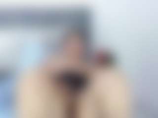 Live cam show with karinbelle - New Petite on liverealitysex.com
