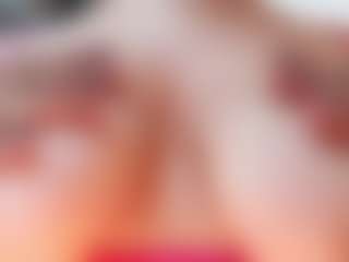 Live cam show with karinbelle - Green Eyes on CamwithHer