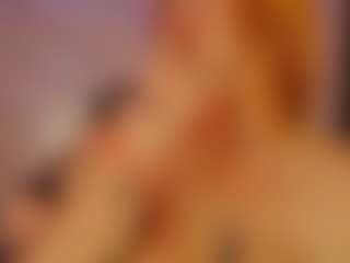 Live cam show with TalianaaRosee - Nails on Free Soda