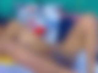 Live cam show with black-rosse - Butt Plug on Camsoda