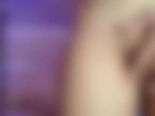 Live cam show with Sheerlyn - Full Nudity on livesuperchat.net
