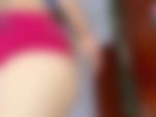 Live cam show with elikolanny - Camel Toe on madthumbs