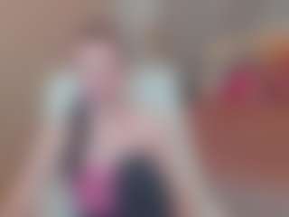 Live cam show with trishadavis - Bikini on TeamSkeetLive