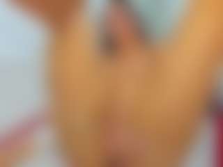 kairagold's Live Sex Cam Show