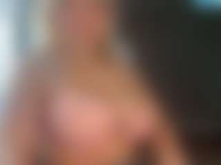 Live cam show with Nerdy Girl Ruby - Handjob on Fapmatic.com