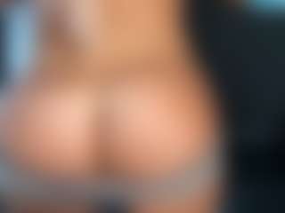 Live cam show with Nerdy Girl Ruby - Big Nipples on Uber Horny