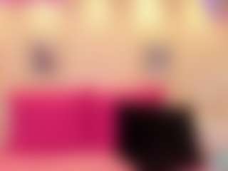 Live cam show with Queen S. - Blonde Hair on xDating