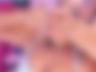 Queen S.'s Live Sex Cam Show