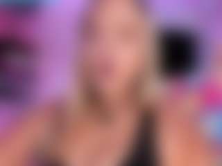 Queen S.'s Live Sex Cam Show