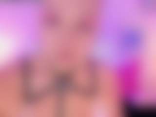 Queen S.'s Live Sex Cam Show