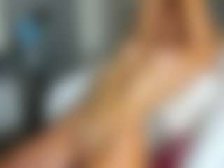 Live cam show with bella-sweeet - Blonde Hair College on fapnchat