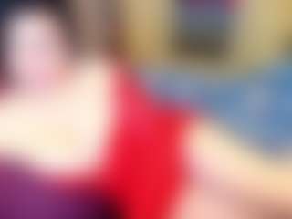 Live cam show with MilfDomina69 - Huge Tits on livesuperchat.net