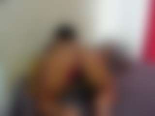 Live cam show with luiissa - Morena on studioflirtlive.com