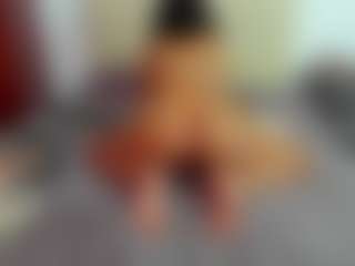 Live cam show with luiissa - Petite MILF on slutload