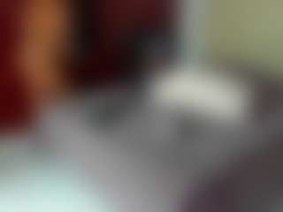 Live cam show with luiissa - Morena on CamwithHer