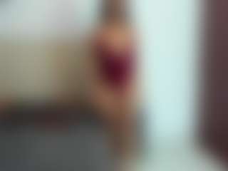 Live cam show with luiissa - Morena on Cam Slut