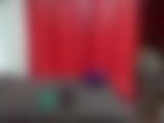 Live cam show with luiissa - Morena on Mixed Magazine Live