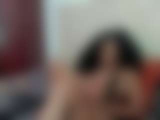 Live cam show with luiissa - Middle Aged on Soda Cam