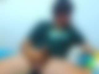 biglatin80's Live Sex Cam Show