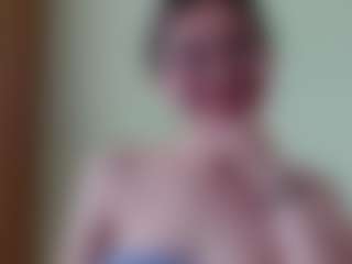 elly-classy's Live Sex Cam Show