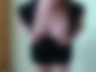 Live cam show with elly-classy - Glasses on liverealitysex.com