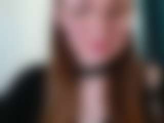 Live cam show with elly-classy - Living Room on Streamer API