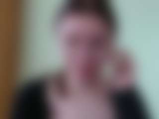 Live cam show with elly-classy - Living Room on Dolls Live