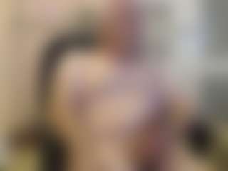 guwifi's Live Sex Cam Show
