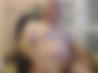guwifi's Live Sex Cam Show