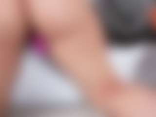 Live cam show with mia-evansx - Fuck on Dare Cams