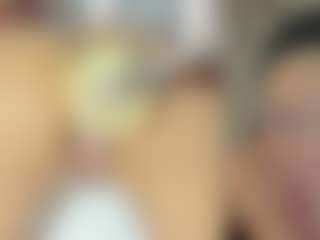 Live cam show with Emily - Fuck Machine on liverealitysex.com