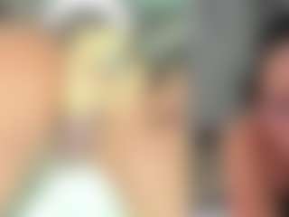 Live cam show with Emily - Teen (18+) on livesuperchat.net