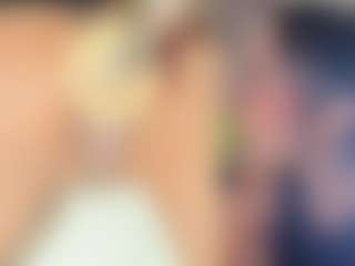 Live cam show with Emily - Fuck Machine on liverealitysex.com