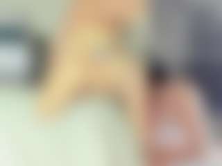 Live cam show with Emily - Full Nudity on xplaylive.com