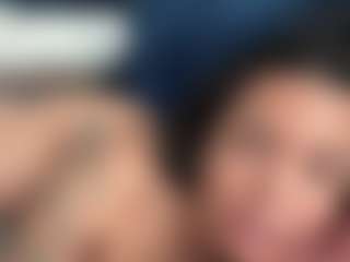 Creole Mon's Live Sex Cam Show