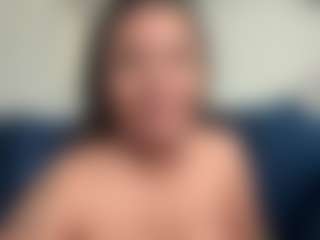 Live cam show with Creole Mon - Wet on Camsoda