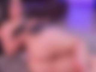 Lara Giraldo's Live Sex Cam Show