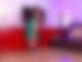 Lara Giraldo's Live Sex Cam Show