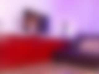 Lara Giraldo's Live Sex Cam Show